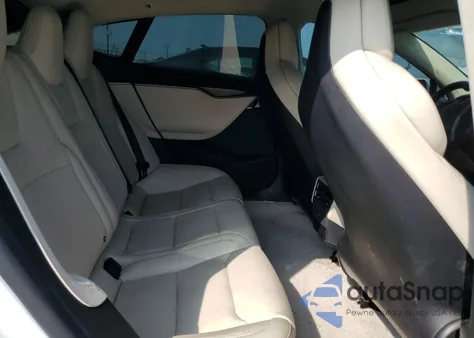 2015 Tesla Model S из США, поврежденный, VIN 5YJSA1E26JF273534